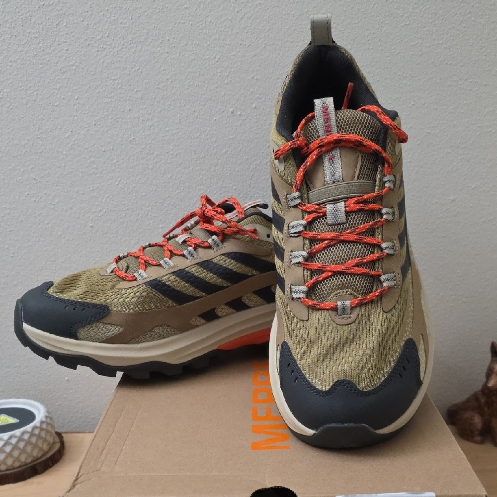 Merrell Coyote Men's Athletic Shoes - Tan and Black with Orange. New In Box